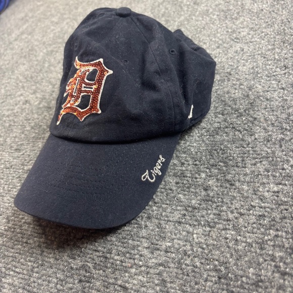 FORTY SEVEN MLB Detroit Tigers Navy Blue Adjustable Baseball Cap Hat “D” Sparkle - Picture 2 of 5
